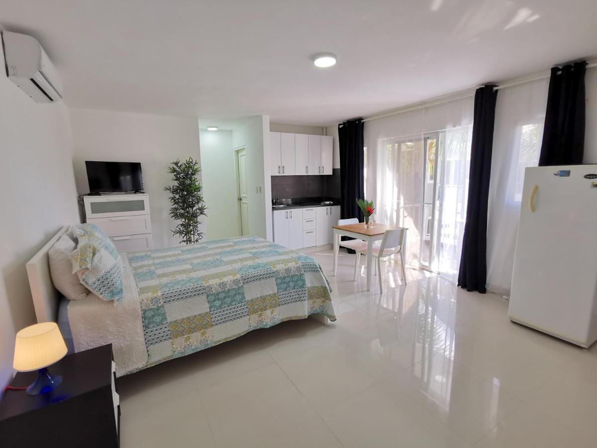 Sol Caribe Suites - Playa Los Corales - Beach Club, Wifi, Swimming Pool - Calle Aruba Punta Cana Exterior foto